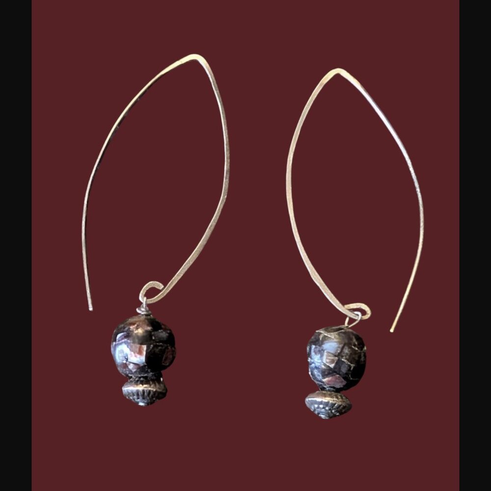 925 Sterling Long Threader Wire Dangle Earrings W/ Purple Mother Of Pearl